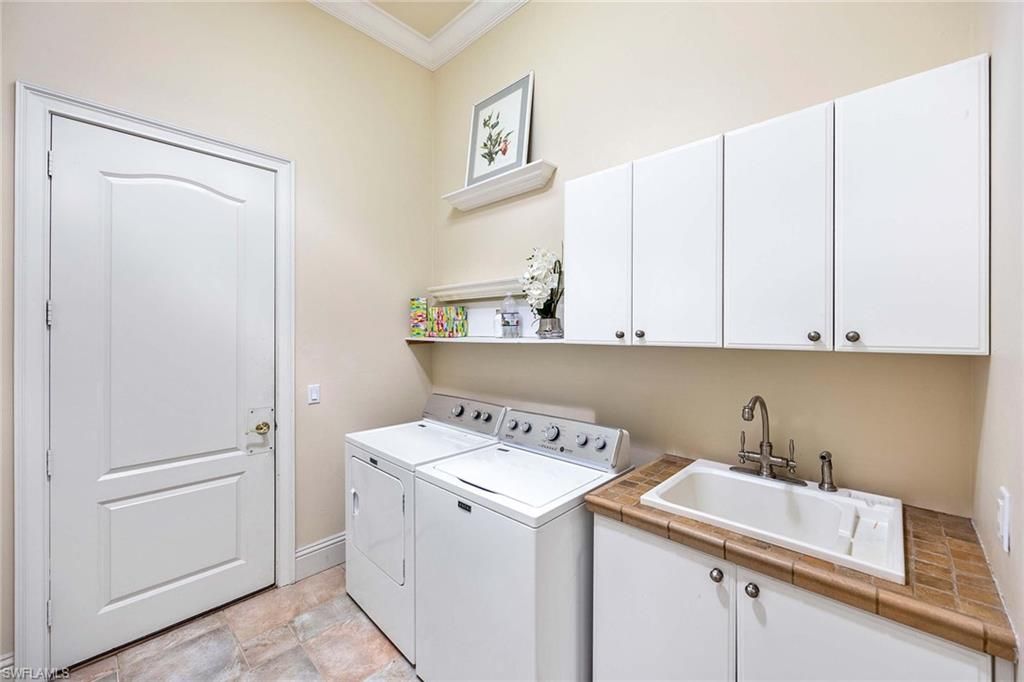 Interior, Washer