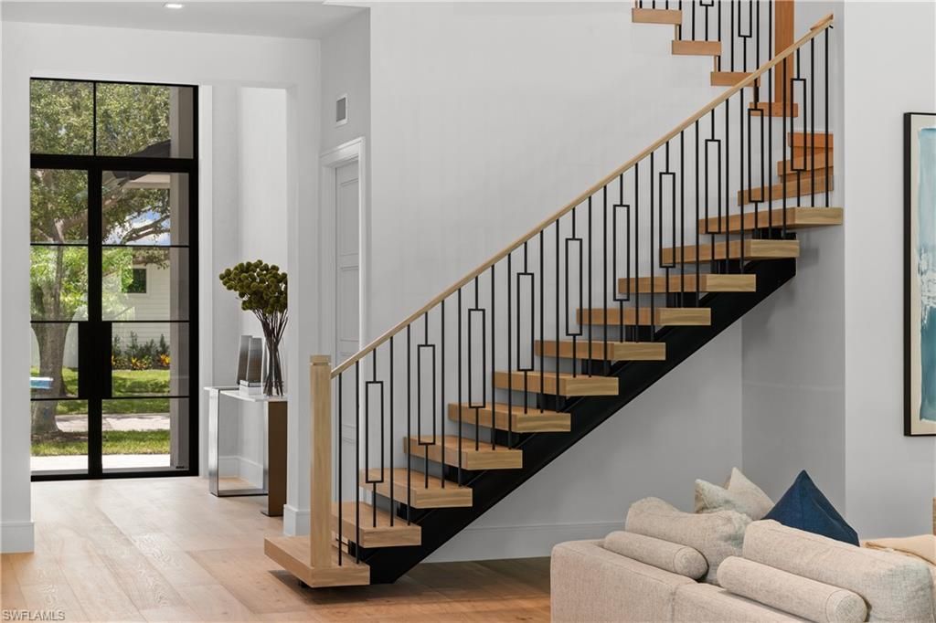 Interior, Recessed Lighting, Wood Texture Flooring