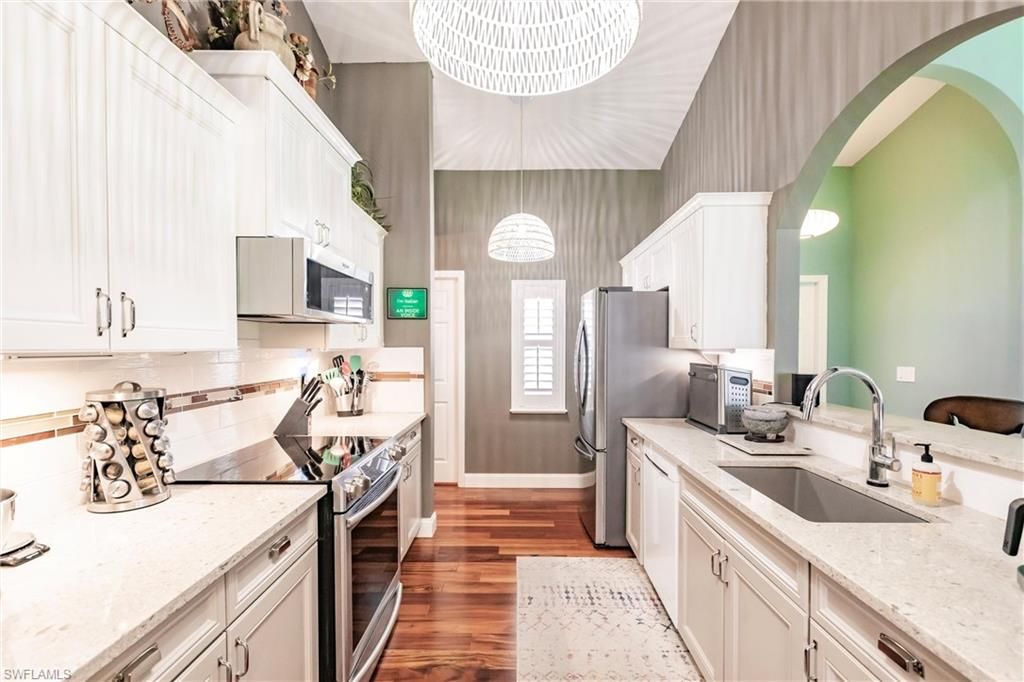 Interior, Kitchen, Wood Texture Flooring