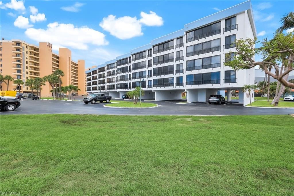 Exterior, Facade, Condo Building