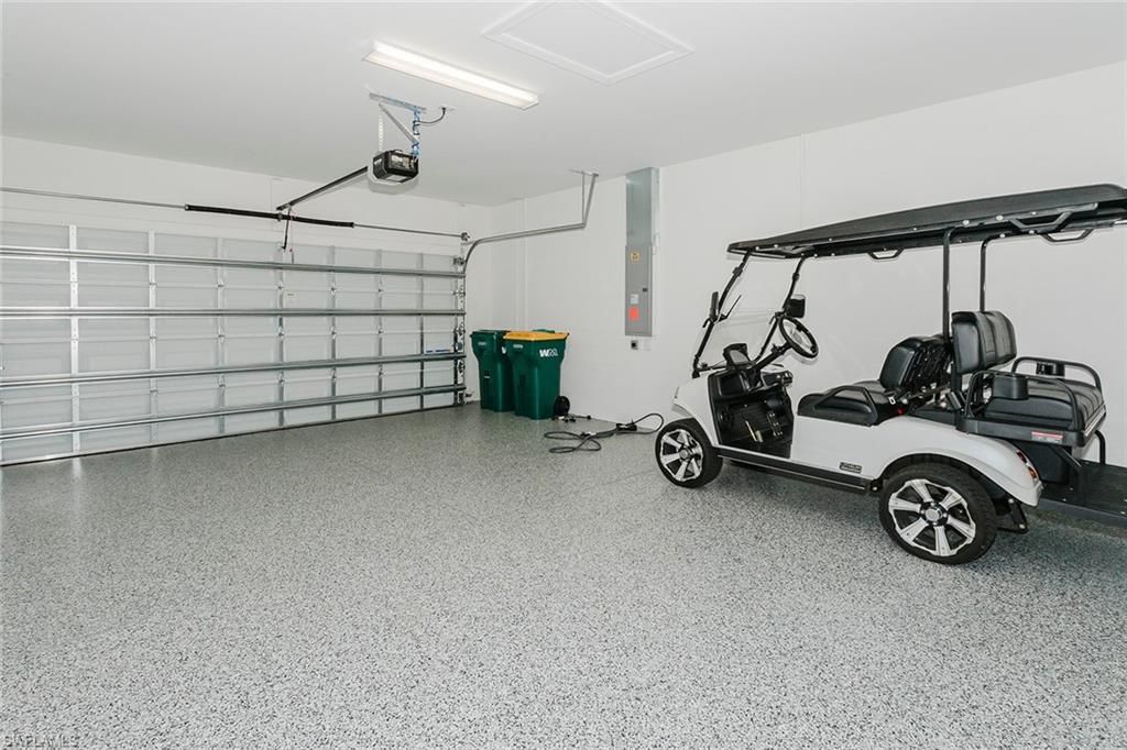 Garage, Interior