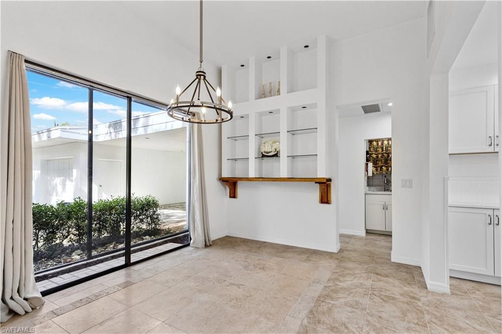 Chandelier, Interior, Pendant Lights