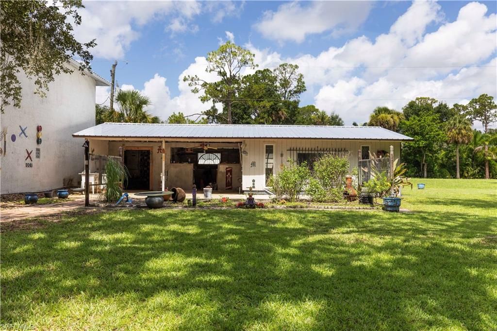 Backyard, Exterior