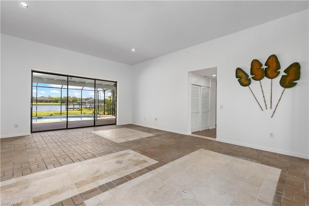 Empty room, Interior, Recessed Lighting, Water