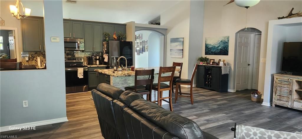 Interior, Kitchen, Living room, Pendant Lights, Wood Texture Flooring