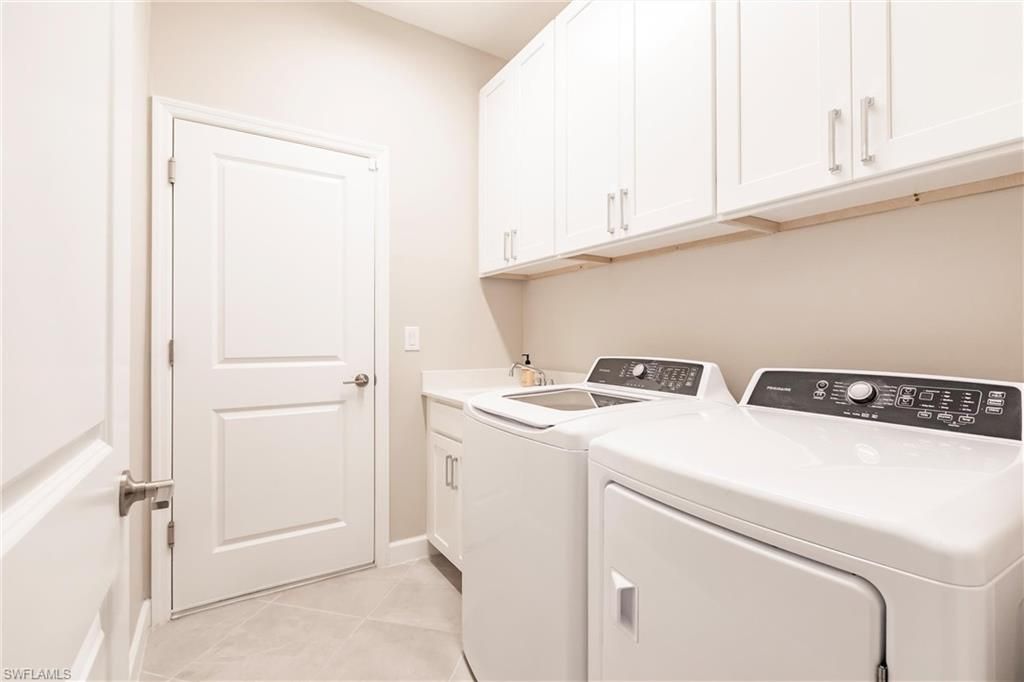 Interior, Washer