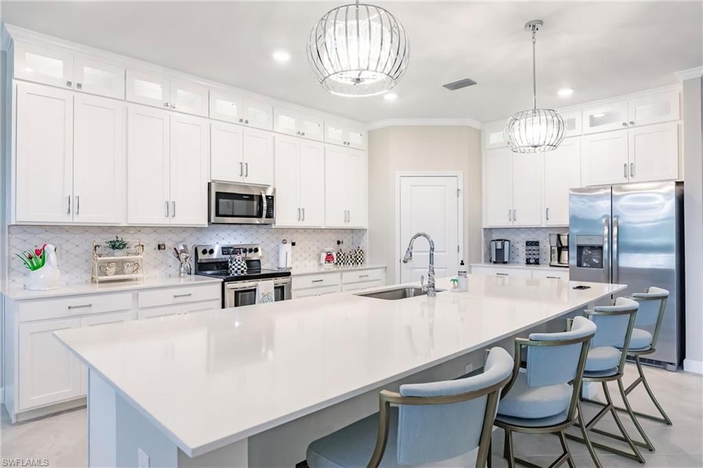 Interior, Kitchen, Pendant Lights, Recessed Lighting, Stainless Steel Appliances