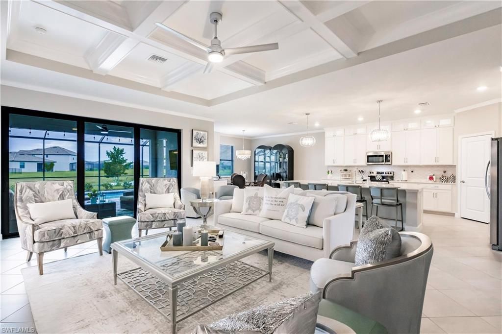 Interior, Kitchen, Living room, Pendant Lights, Recessed Lighting, Stainless Steel Appliances