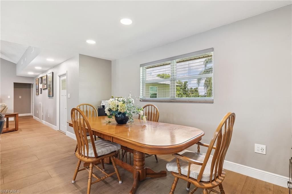 Dining room, Interior, Recessed Lighting, Wood Texture Flooring