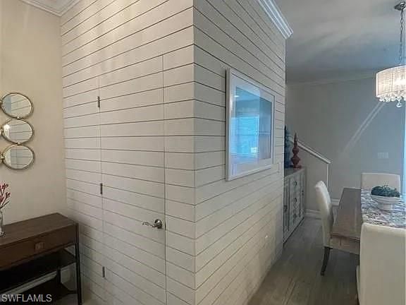 Chandelier, Interior, Wood Texture Flooring
