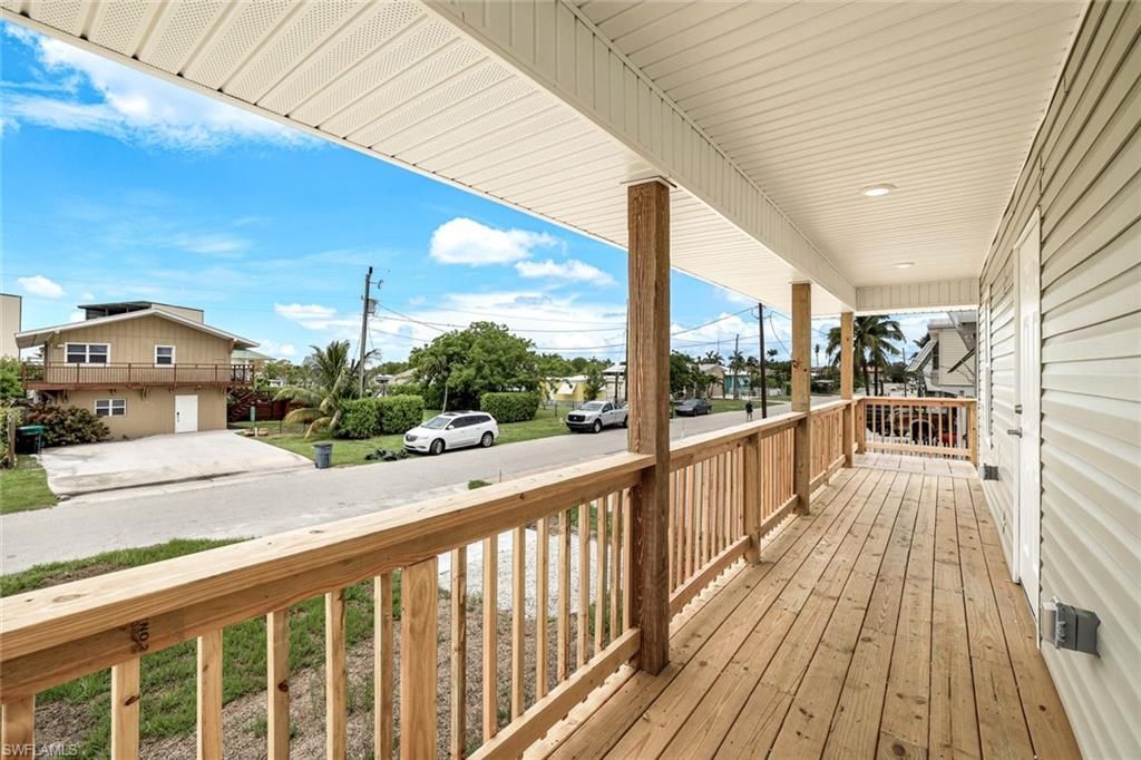 Exterior, Wood Texture Flooring
