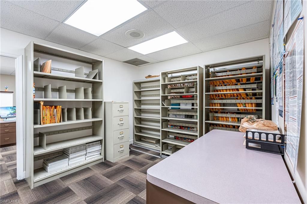 Interior, Recessed Lighting, Walk-in Closets, Wood Texture Flooring