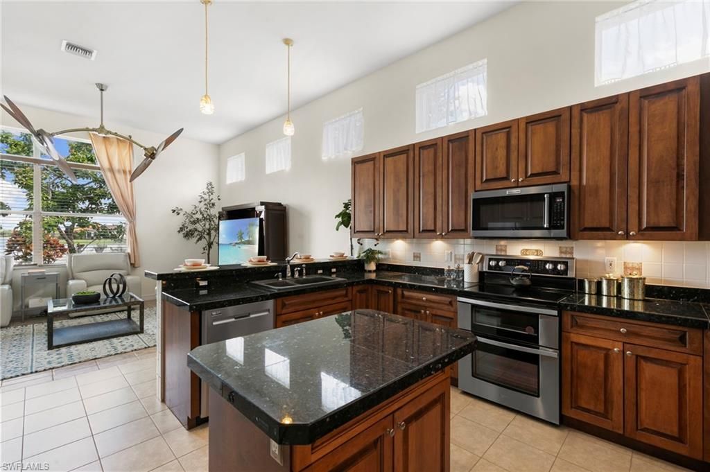 Interior, Kitchen, Pendant Lights, Stainless Steel Appliances