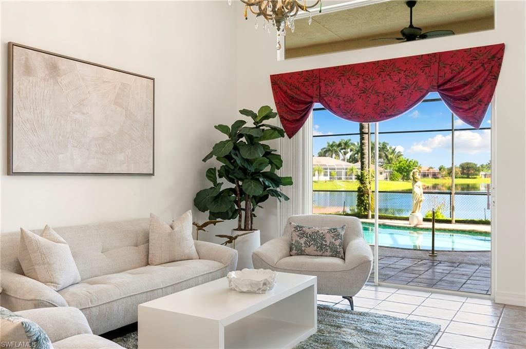 Chandelier, Interior, Living room, Water