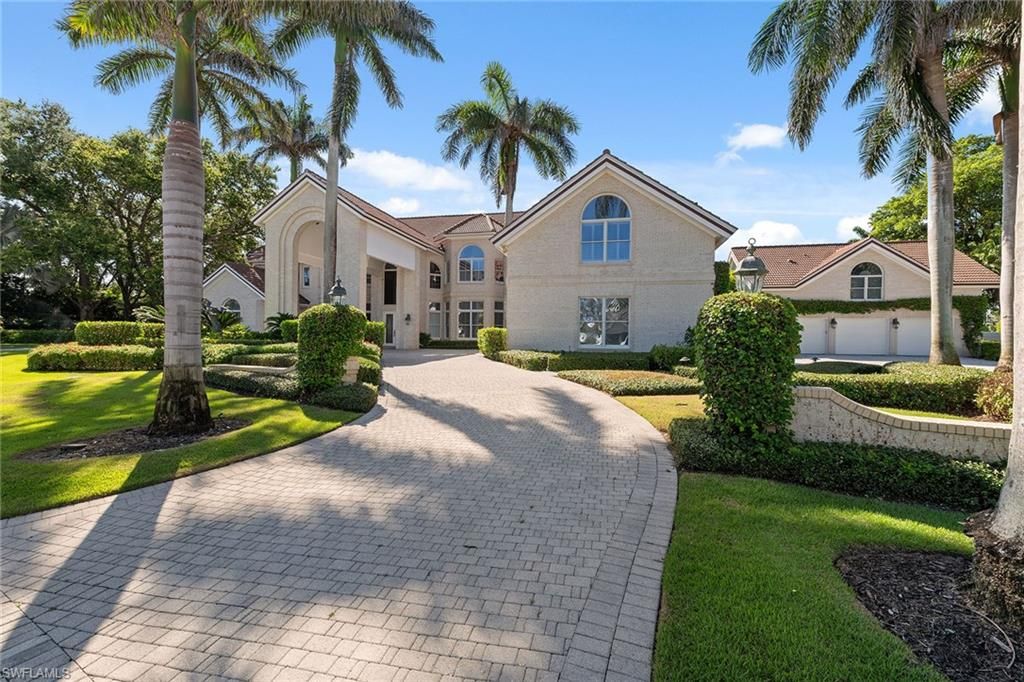 Backyard, Exterior, Facade, Mediterranean