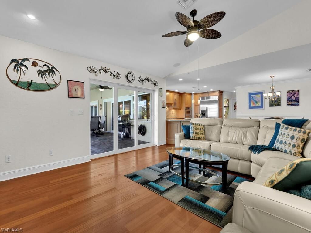 Chandelier, Interior, Kitchen, Living room, Pendant Lights, Recessed Lighting, Wood Texture Flooring