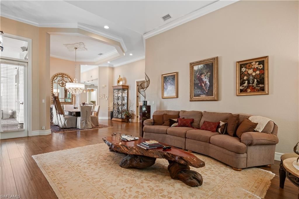 Chandelier, Dining room, Interior, Living room, Recessed Lighting, Wood Texture Flooring