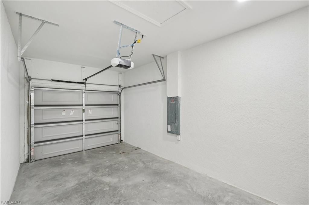 Garage, Interior