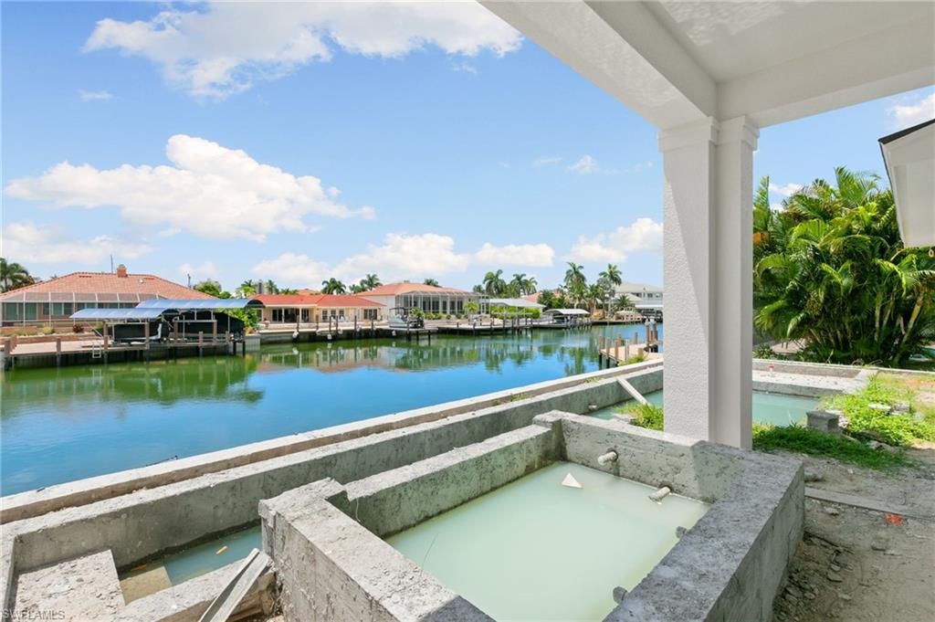 Exterior, Water