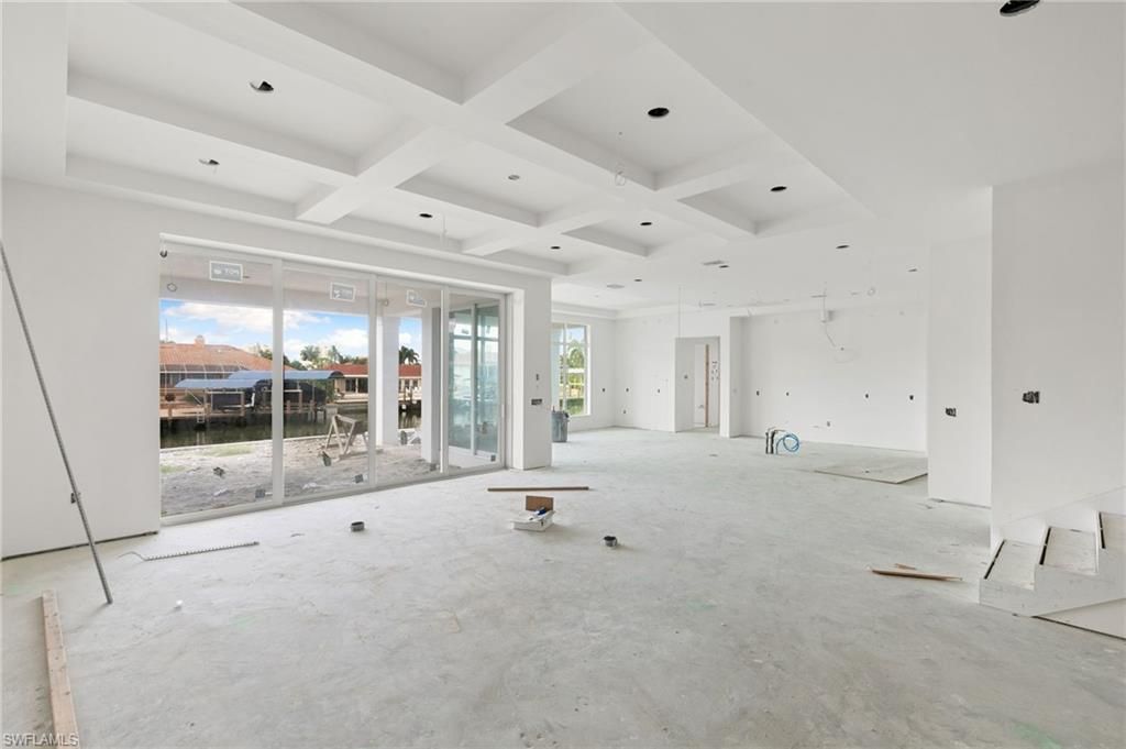 Empty room, Interior, Recessed Lighting