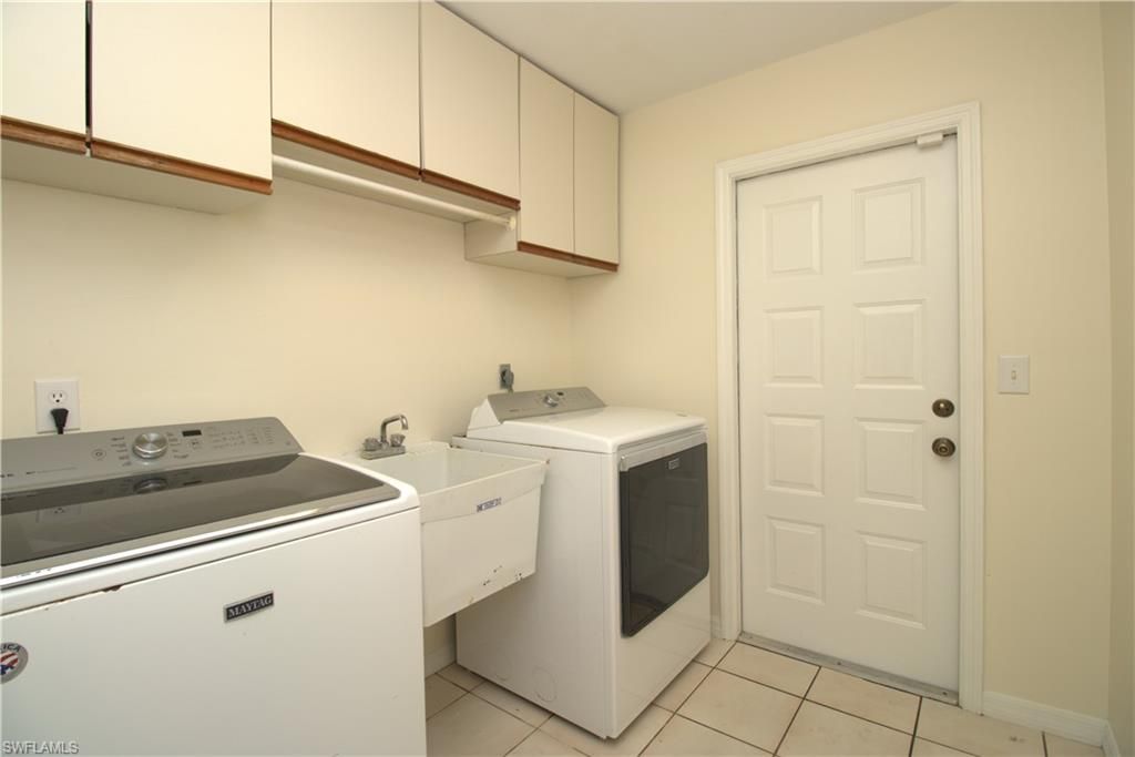 Interior, Washer