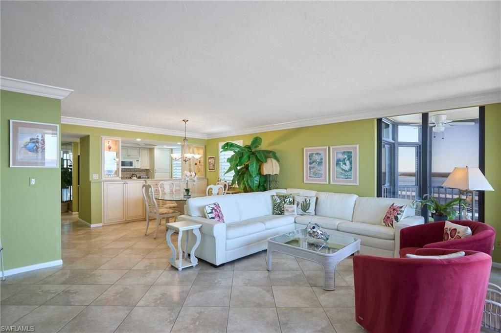Dining room, Interior, Kitchen, Living room, Pendant Lights, Recessed Lighting