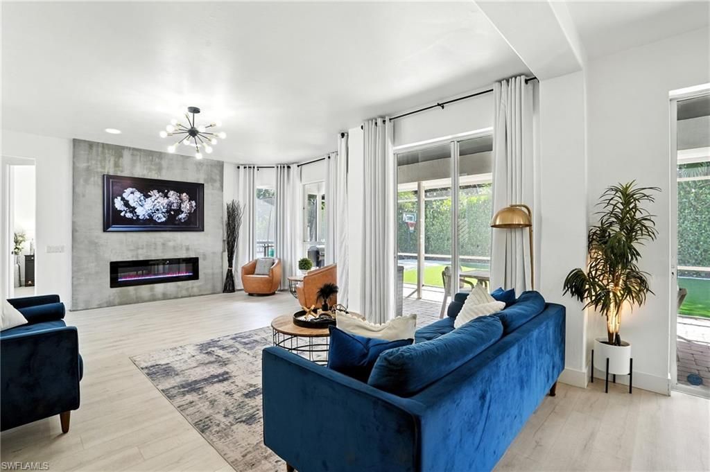 Fireplace, Interior, Living room, Pendant Lights, Recessed Lighting, Wood Texture Flooring