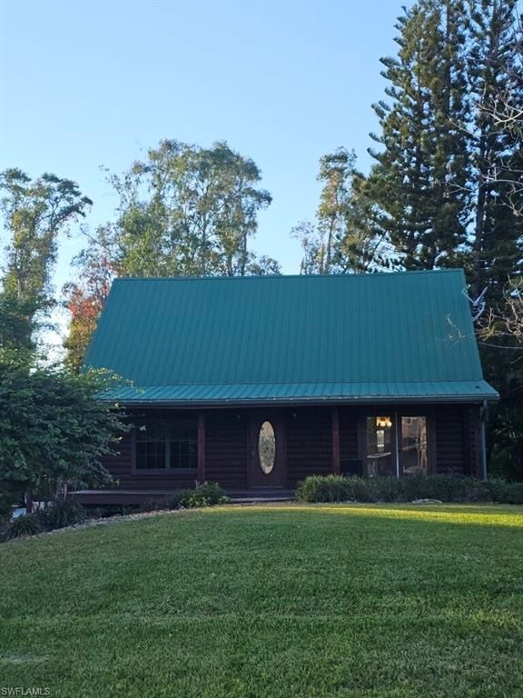 Backyard, Exterior, Facade, Log Home