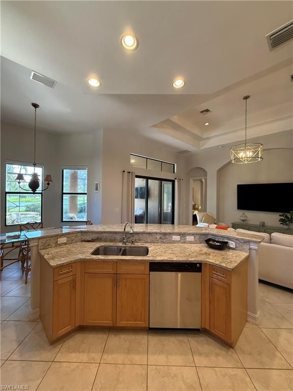 Dining room, Interior, Kitchen, Living room, Pendant Lights, Recessed Lighting, Stainless Steel Appliances