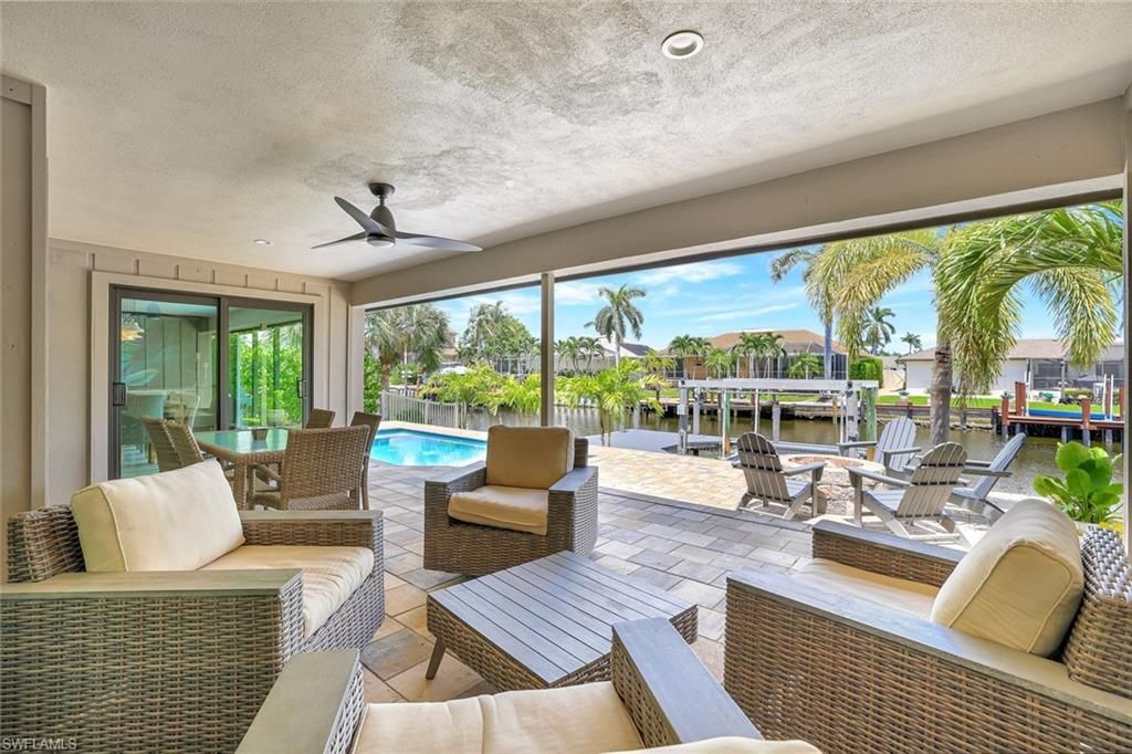 Exterior, Pool, Water