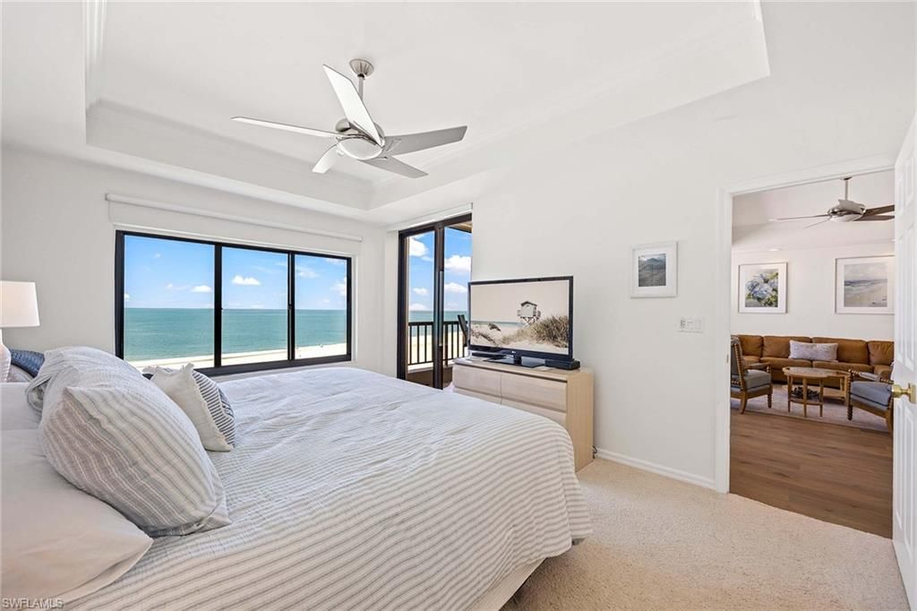 Bedroom, Interior, Water, Wood Texture Flooring