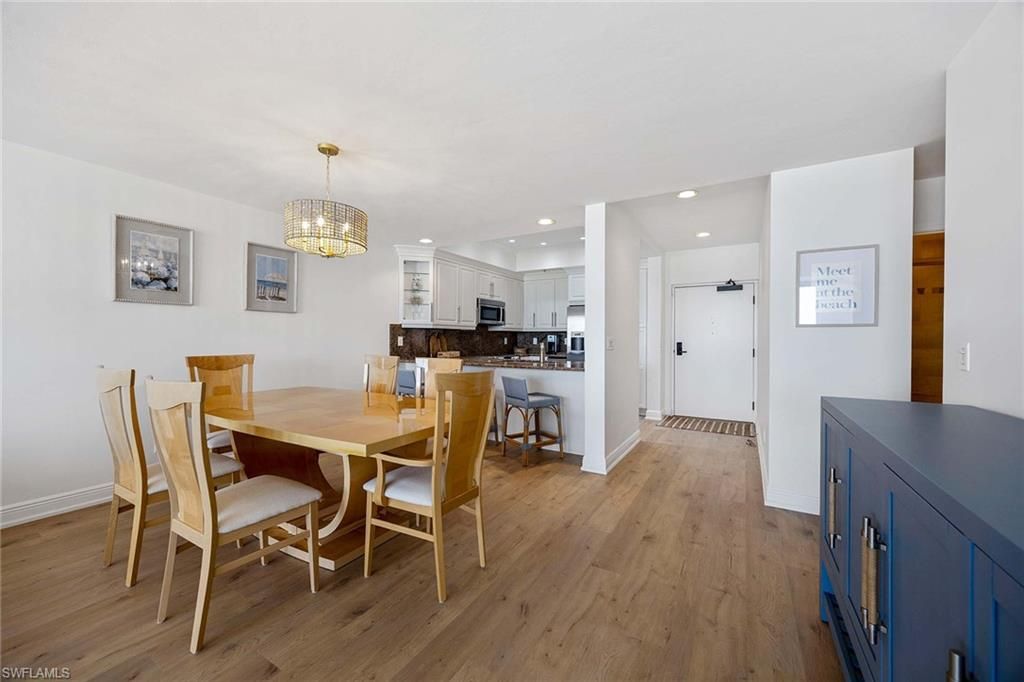 Chandelier, Dining room, Interior, Kitchen, Recessed Lighting, Wood Texture Flooring