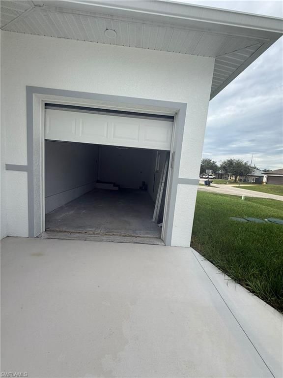 Detached Garage, Exterior