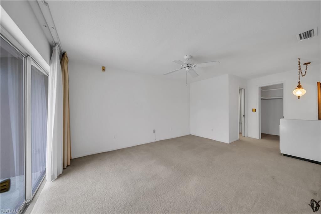 Empty room, Interior, Pendant Lights