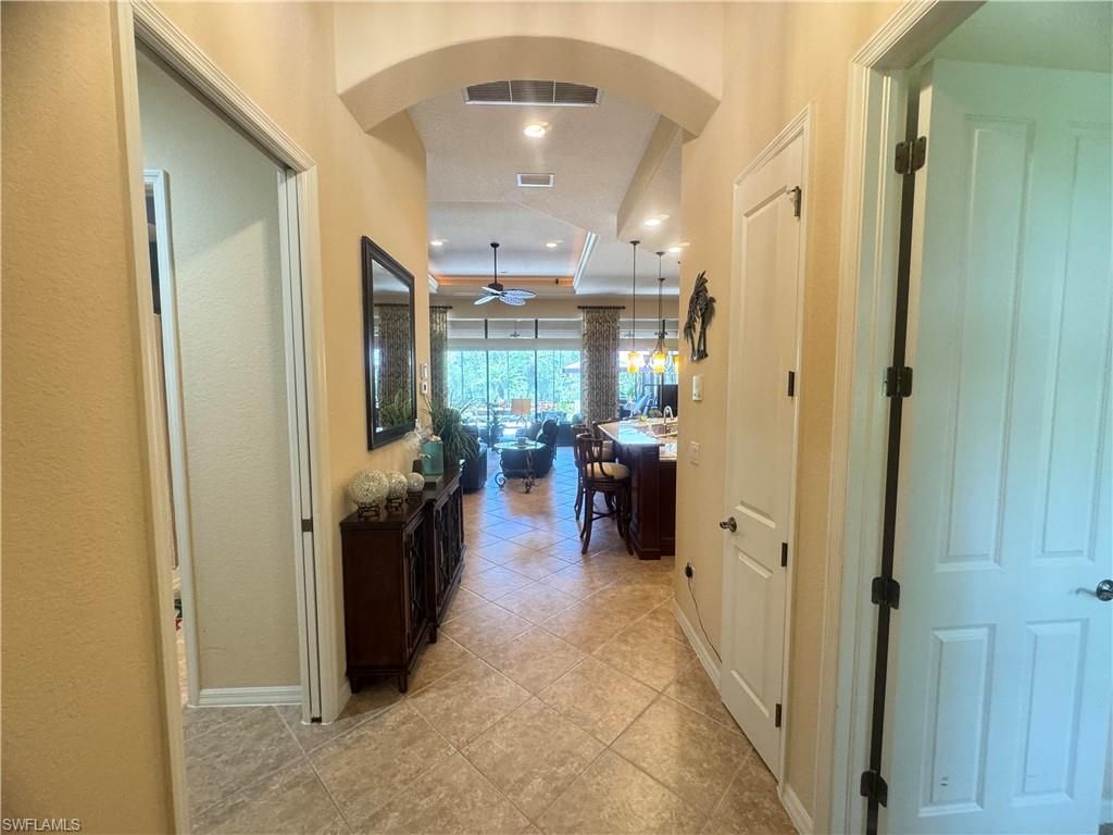 Dining room, Interior, Pendant Lights, Recessed Lighting