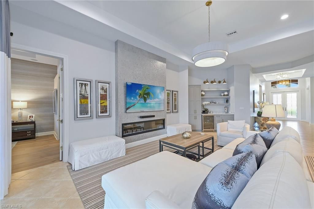 Fireplace, Interior, Living room, Pendant Lights, Recessed Lighting, Wood Texture Flooring