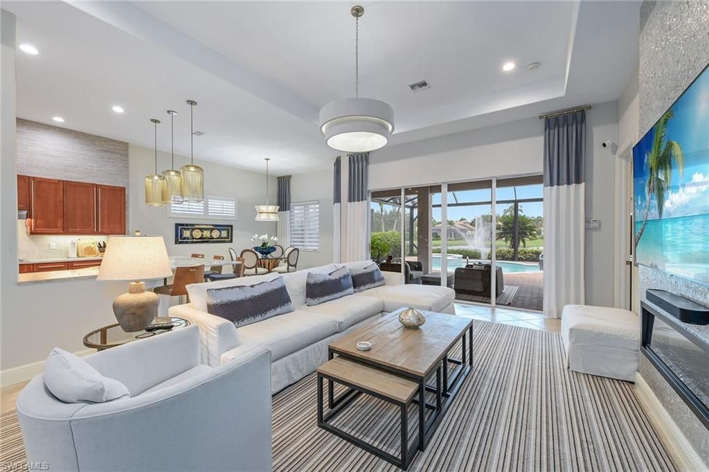 Dining room, Interior, Living room, Pendant Lights, Recessed Lighting