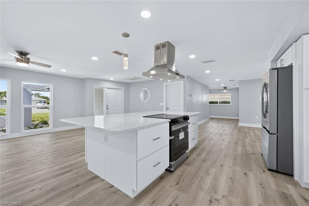 Interior, Kitchen, Pendant Lights, Recessed Lighting, Wood Texture Flooring