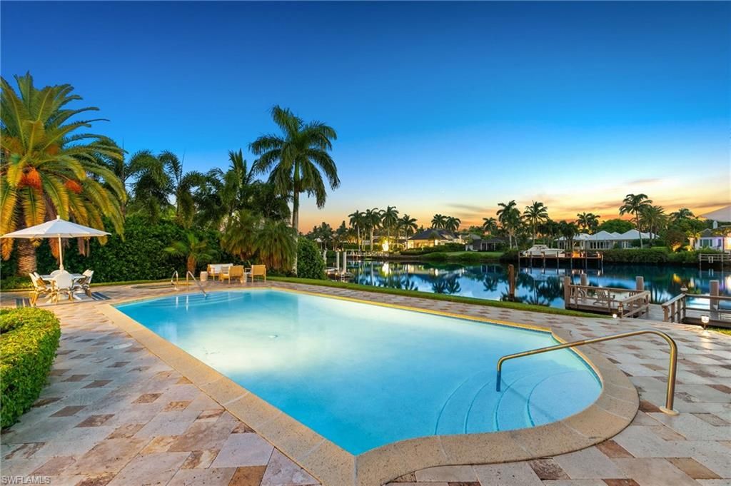Exterior, Pool, Water