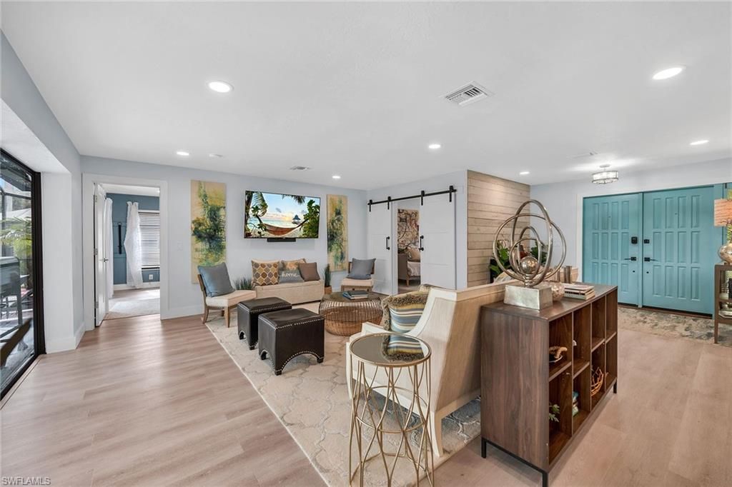 Interior, Living room, Recessed Lighting, Wood Texture Flooring
