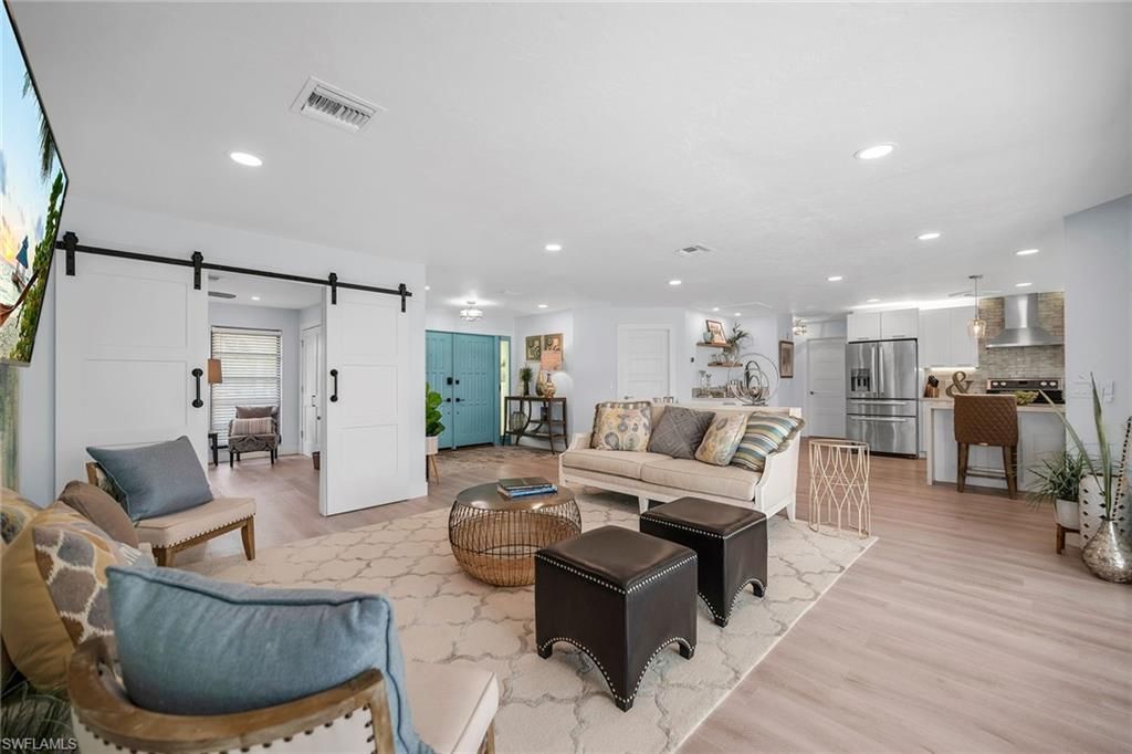 Interior, Kitchen, Living room, Pendant Lights, Recessed Lighting, Stainless Steel Appliances, Wood Texture Flooring