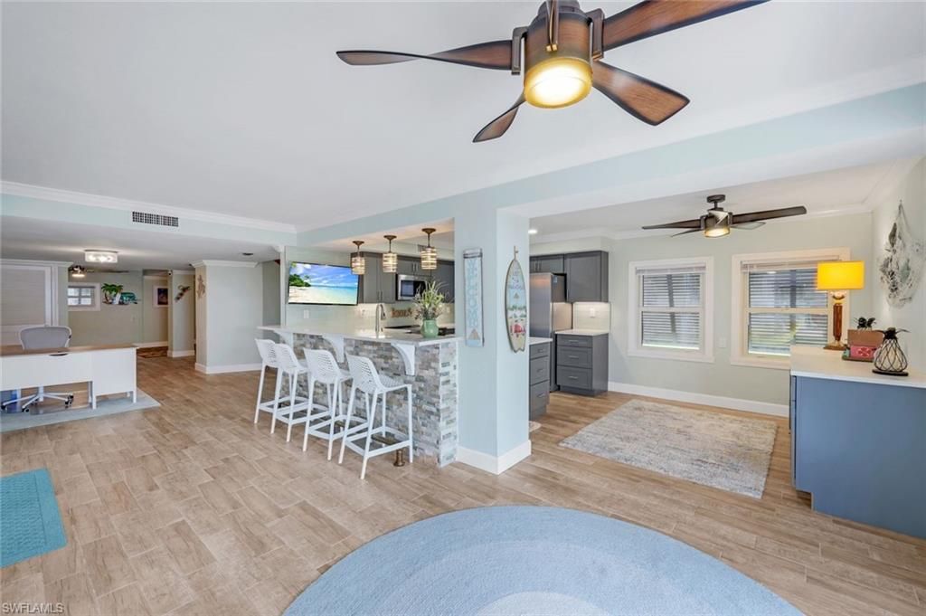 Dining room, Interior, Kitchen, Pendant Lights, Wood Texture Flooring
