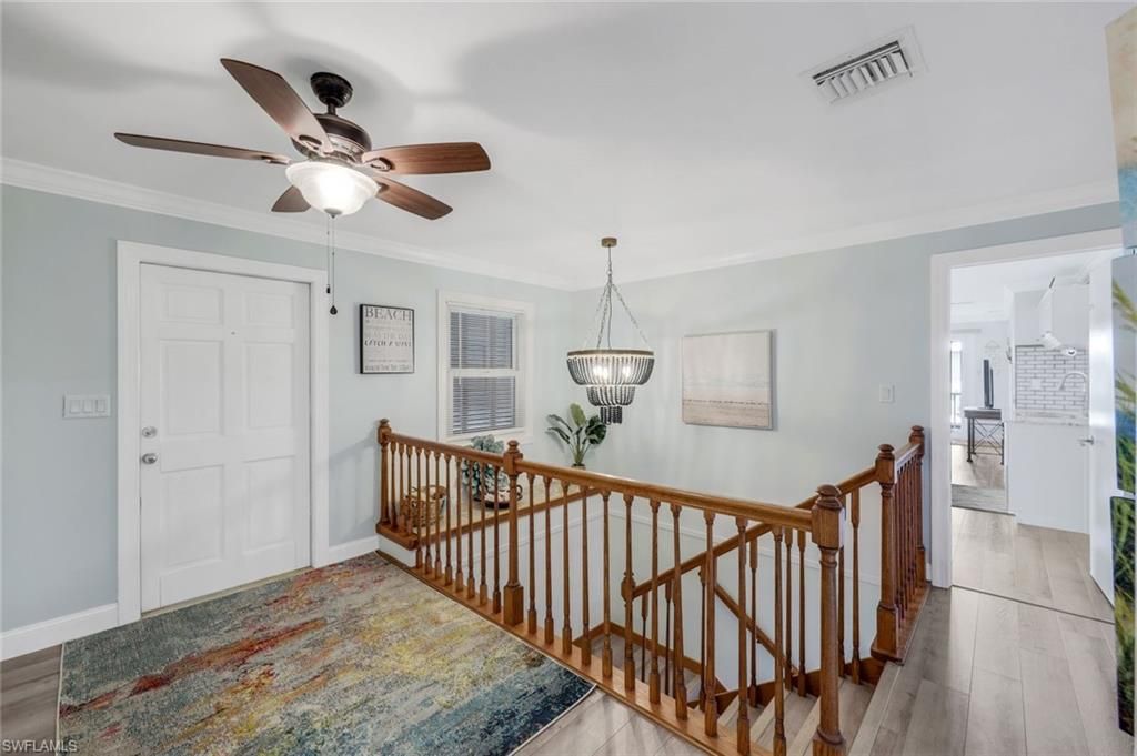 Interior, Pendant Lights, Wood Texture Flooring