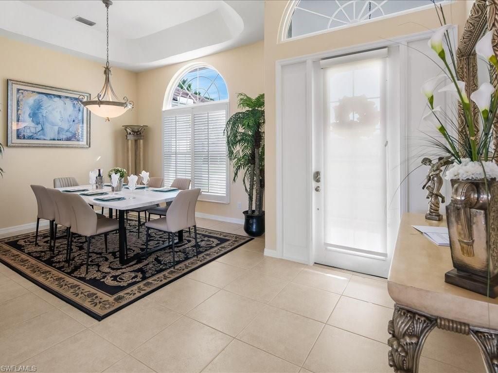 Dining room, Interior, Pendant Lights
