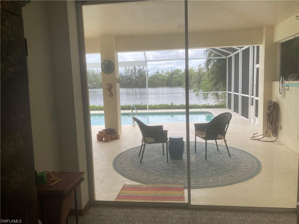 Interior, Pool, Sun Room, Water