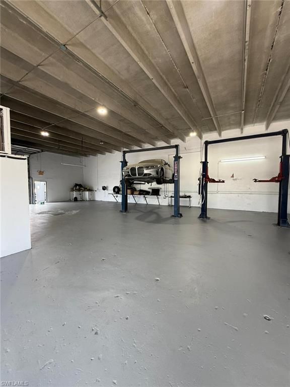 Garage, Interior