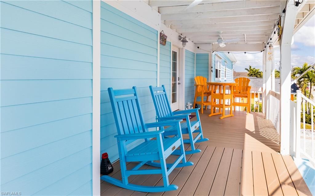 Exterior, Wood Texture Flooring