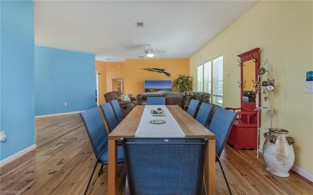 Dining room, Interior, Recessed Lighting, Wood Texture Flooring