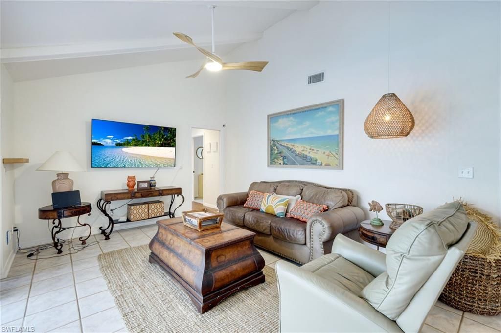 Interior, Living room, Pendant Lights
