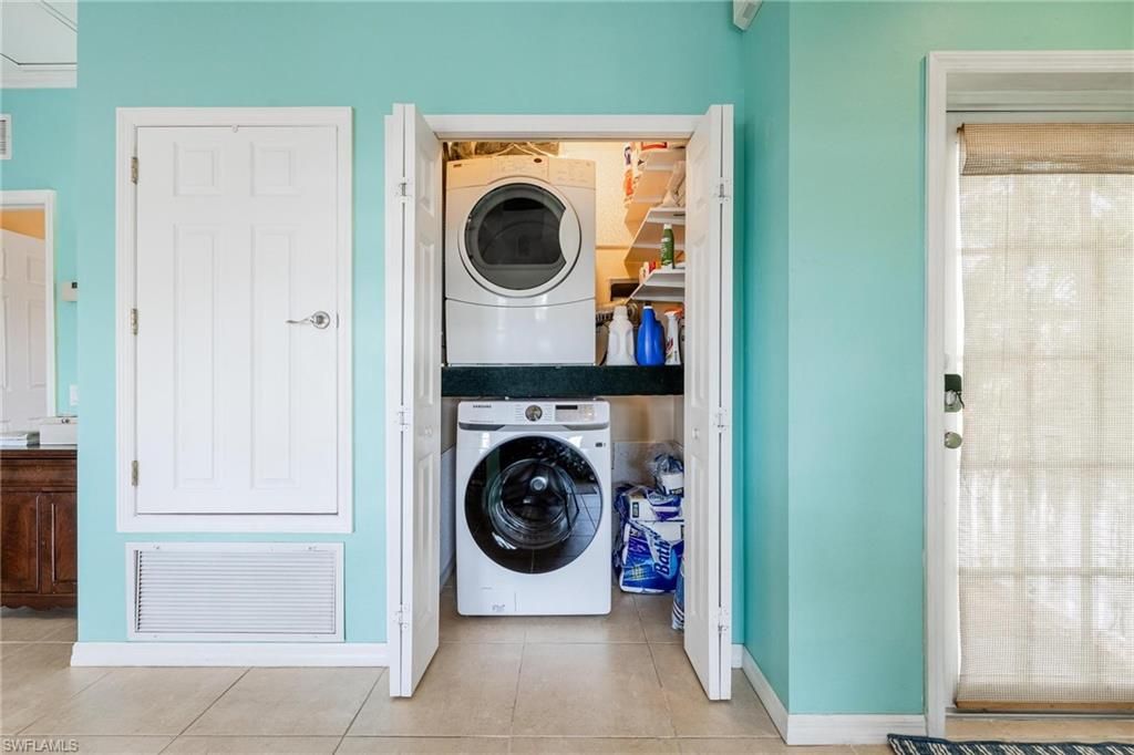 Interior, Utility Closets, Washer